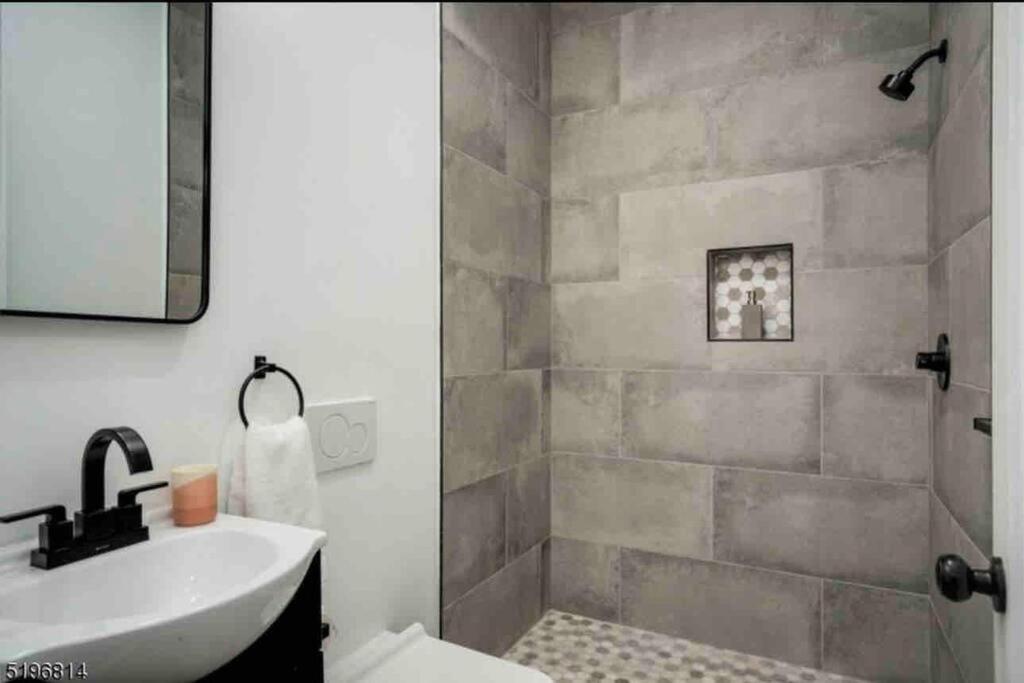 Ferienwohnung Secret Escape 20 Min From Nyc N 1 Jersey City Exterior foto